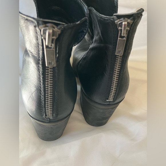 Lucky Brand Orsann Black Ankle Boot Block Heel Size 10 - Picture 6 of 7